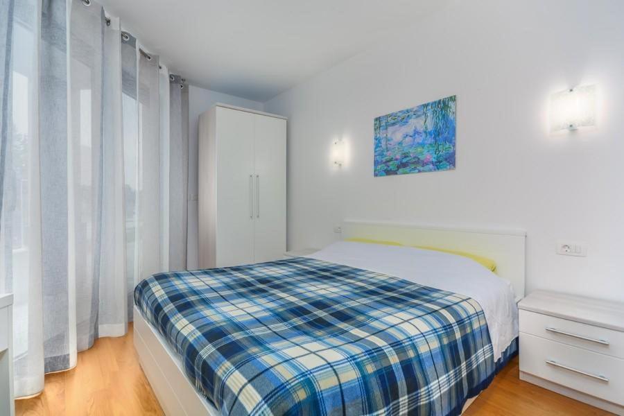 Hotel Lux Novigrad Istria Exterior foto
